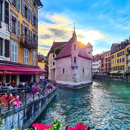 Lpa Apartment Annecy